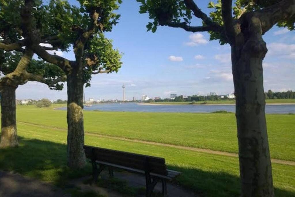 Apartment 120 Qm -3 Schlafzimmer-2 Baeder- Fuer 7 Gaeste Düsseldorf Kültér fotó